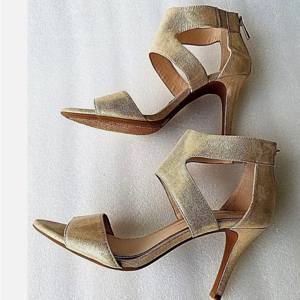 Jessica Simpson "Mekos" gold shimmer sandal, zipper back heals